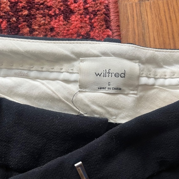 Aritzia Black Effortless Pants - Picture 2 of 2